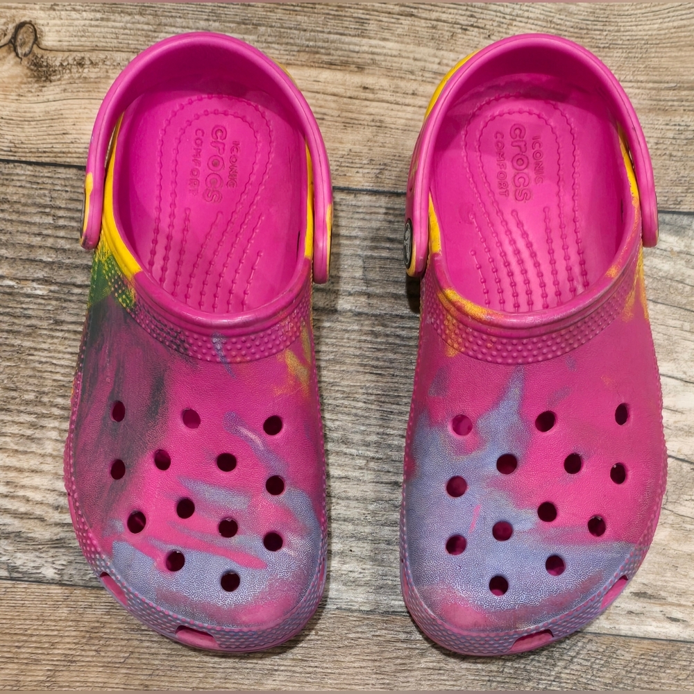 CROCS girls tie-dyed size 13